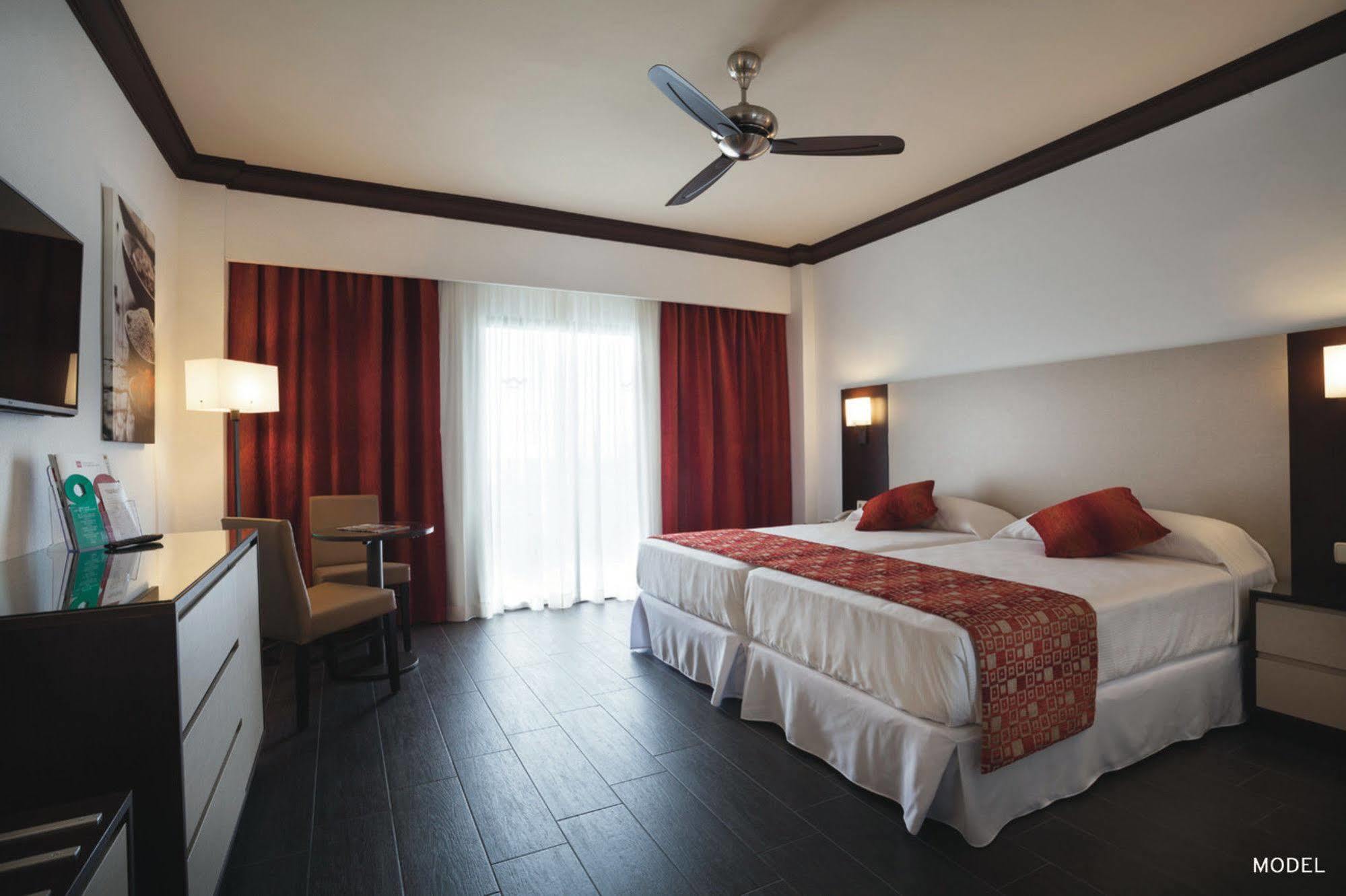 Hotel Riu Monica - Adults Only Nerja Dış mekan fotoğraf